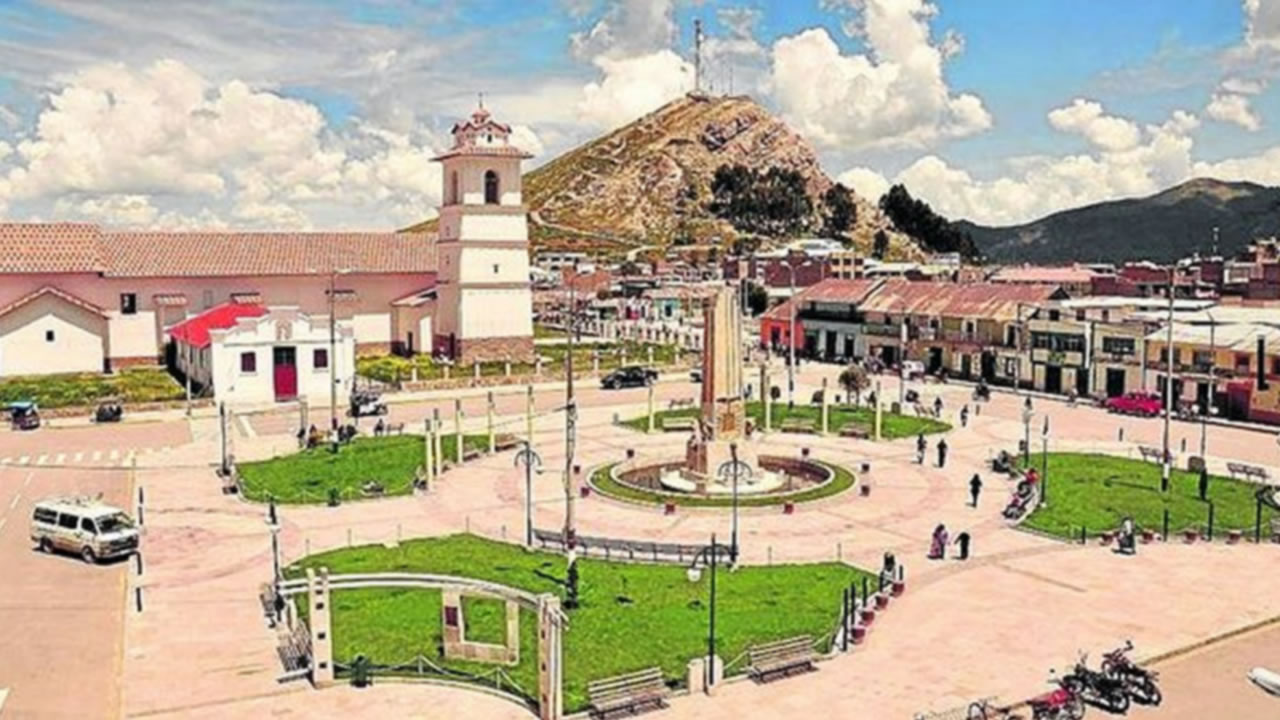 Inician construcción del centro histórico de la provincia de Azángaro