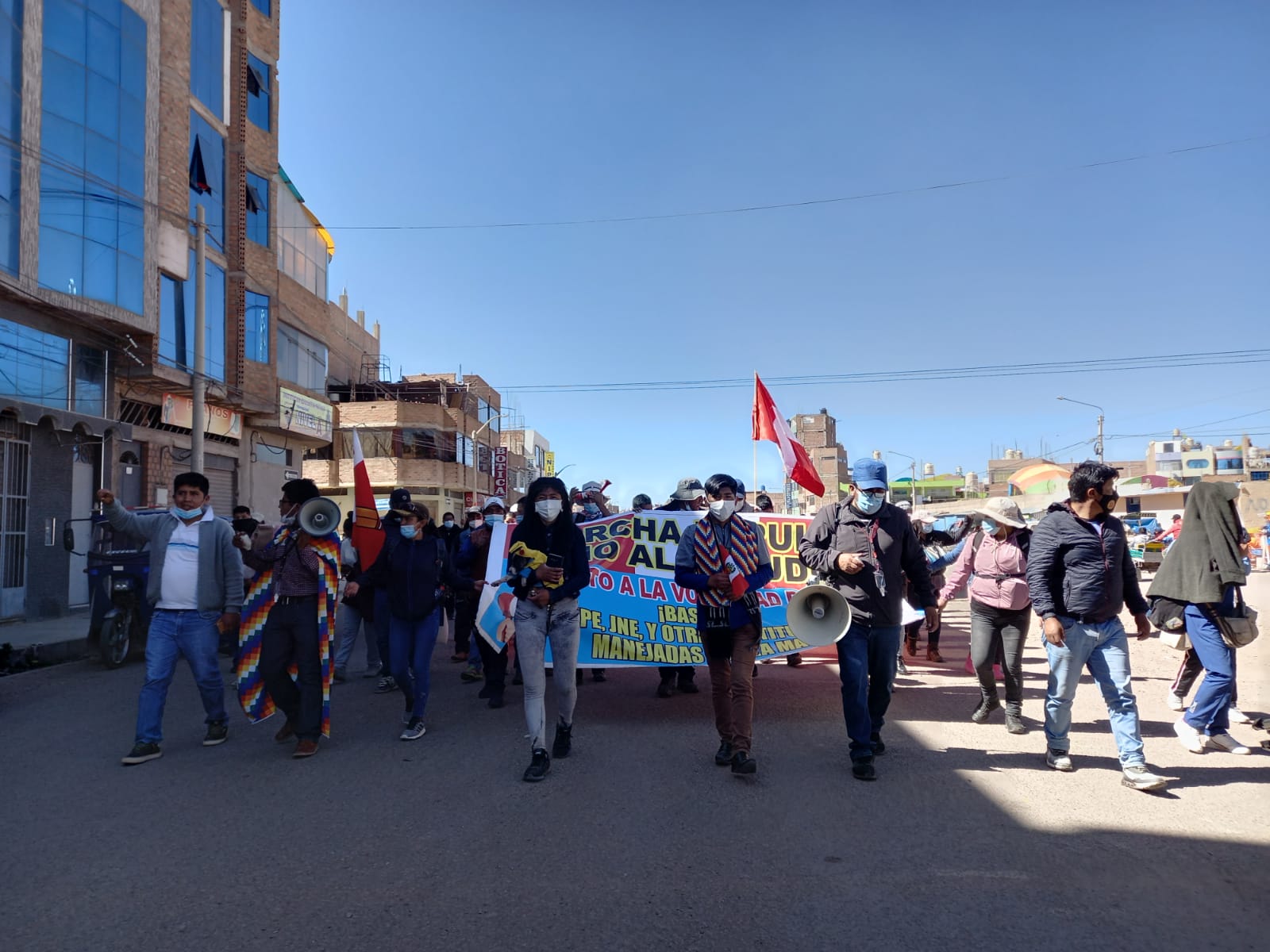 Simpatizantes del partido Perú Libre desarrollaron una marcha contra el