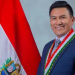 Alcalde de la provincia de Azángaro Salvador Apaza presidio reunión para gestionar la creación de la universidad Pedro Vilcapaza