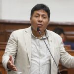 Congreso: Allanan oficinas parlamentarias de Raúl Doroteo por presunto recorte de sueldos