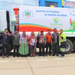 Alcaldesa de Antauta y Minsur entregan compactadora de residuos sólidos