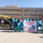 Sindicato de enfermeras del hospital de Juliaca protesta ante posible reducción de funciones en atención neonatal